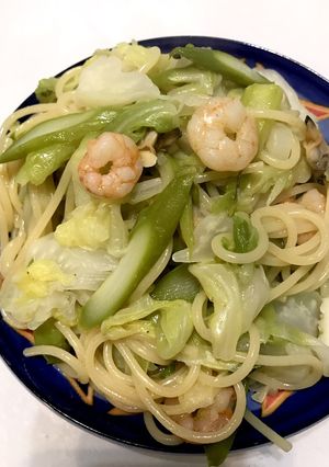 ワンパン!アスパラとキャベツの魚介パスタ-レシピのメイン写真