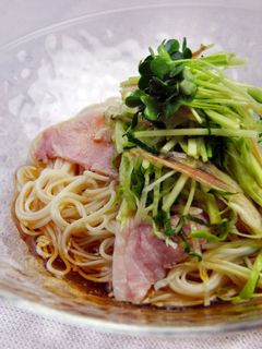 暑い日の昼食にさっぱり!サラダ素麺-レシピのメイン写真