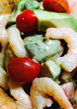 居酒屋メニュー海老アボカドとわさびマヨ-レシピのメイン写真