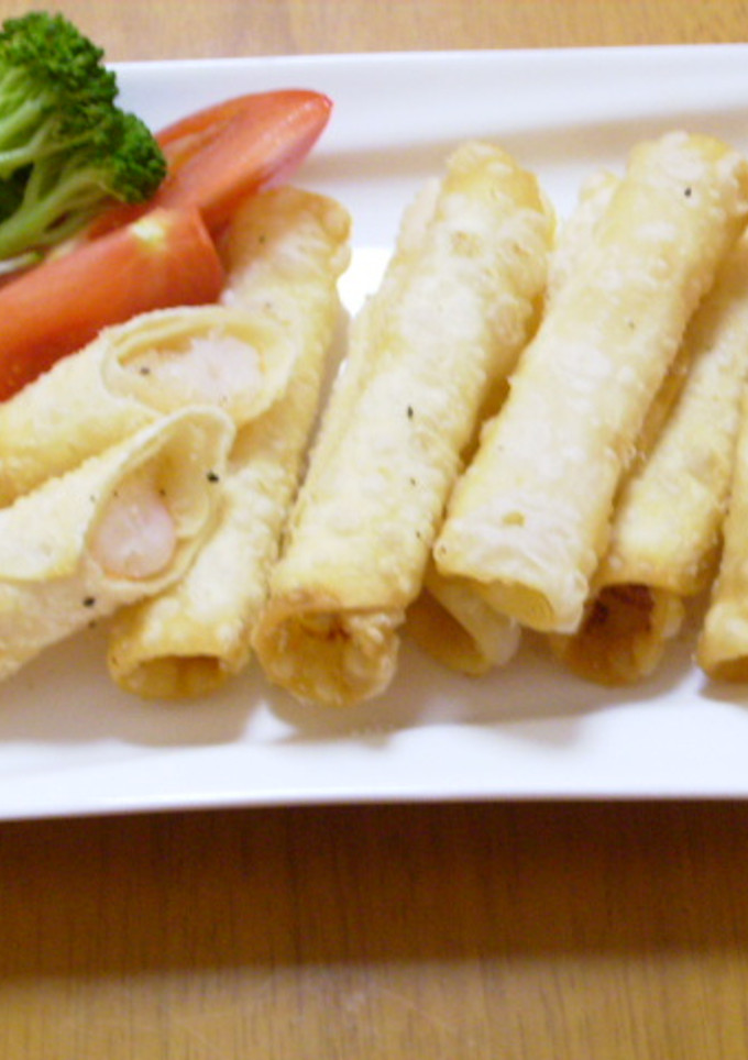 海老で♪餃子の皮巻き揚げ-レシピのメイン写真