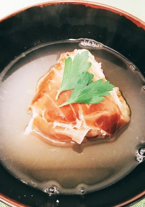 ♡生ハムおにぎりコンソメ茶漬け-レシピのメイン写真