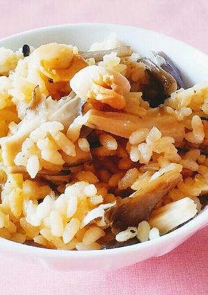 ベビーホタテの中華風炊き込みご飯-レシピのメイン写真