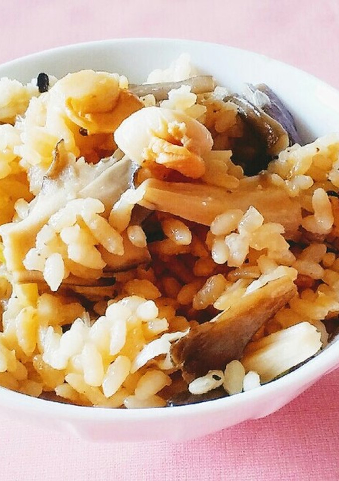 ベビーホタテの中華風炊き込みご飯-レシピのメイン写真
