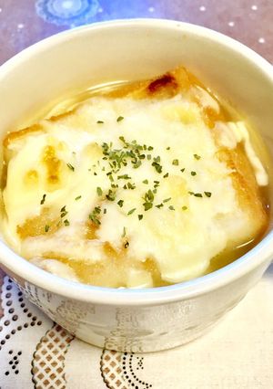レンチンで時短のオニオングラタンスープ-レシピのメイン写真