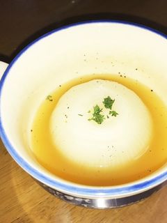 レンジで簡単☆新玉ねぎのコンソメスープ-レシピのメイン写真