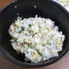 รูปของ 炊飯器で簡単！！ハムとブロッコリーのご飯