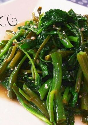 茎も旨うま♪空心菜のにんにく炒め-レシピのメイン写真