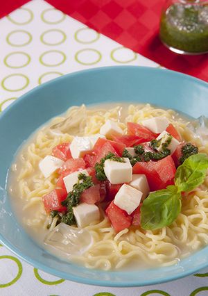 バジル風味のカプレーゼラーメン-レシピのメイン写真