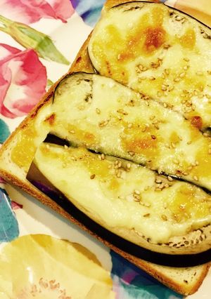 簡単♫茄子の味噌マヨチーズトースト-レシピのメイン写真