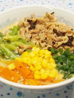 野菜たっぷり!塩豚ちゃんぽんうどん-レシピのメイン写真