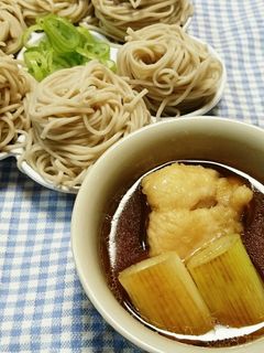 ヤマキ基本のだし 鶏むね肉のつけ蕎麦-レシピのメイン写真