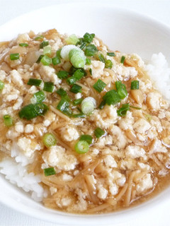 なめ茸そぼろ丼-レシピのメイン写真