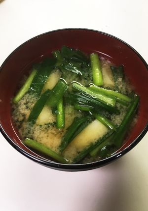 新じゃがとニラのお味噌汁-レシピのメイン写真