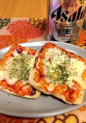 ビールのおつまみ〜油揚げのピリ辛ピザ風-レシピのメイン写真