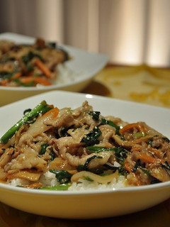 豚肉とニラのみそ炒め☆どんぶり-レシピのメイン写真