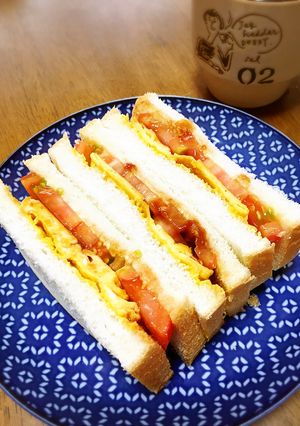 濃厚ソースでトマトと卵のサンドイッチ-レシピのメイン写真