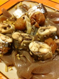 圧力鍋で秋刀魚と蒟蒻の梅生姜煮-レシピのメイン写真