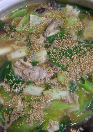 豚肉と青梗菜のゴマ味噌味のあったか鍋-レシピのメイン写真