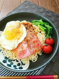 ガッツリ☆肉味噌ベーコンエッグ冷やし麺。-レシピのメイン写真