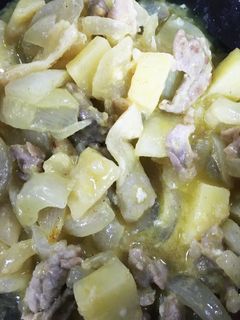 じゃがいもと豚肉のカレーマヨ炒め-レシピのメイン写真