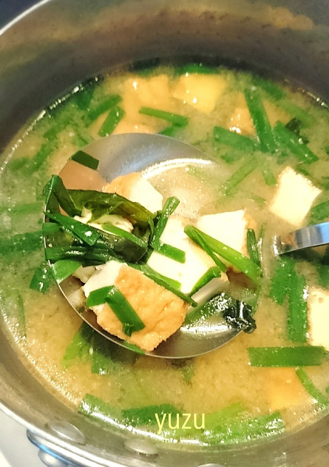 簡単♪ニラと厚揚げとワカメの味噌汁-レシピのメイン写真