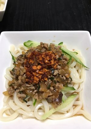 簡単✨親子でジャージャー麺風うどん✨-レシピのメイン写真