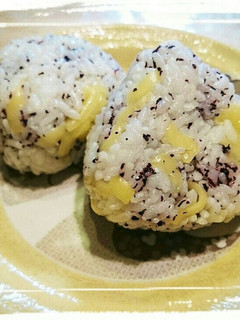 簡単!ゆかりとチーズのおにぎり-レシピのメイン写真