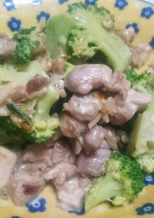 鶏とブロッコリーのにんにくマヨ炒め-レシピのメイン写真