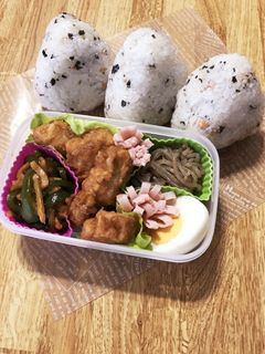 旦那さん弁当♡おむすび-レシピのメイン写真