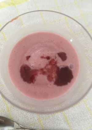 魔法のレシピ♡苺とコンコードのスムージー-レシピのメイン写真