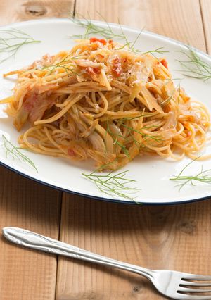 不思議な香り♪フェンネルとトマトのパスタ-レシピのメイン写真