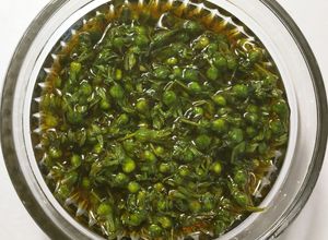 穂紫蘇の醤油漬け 　（紫蘇の実）薄口醤油-レシピのメイン写真