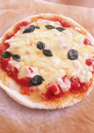 手作り家庭のマルゲリータピザ-レシピのメイン写真