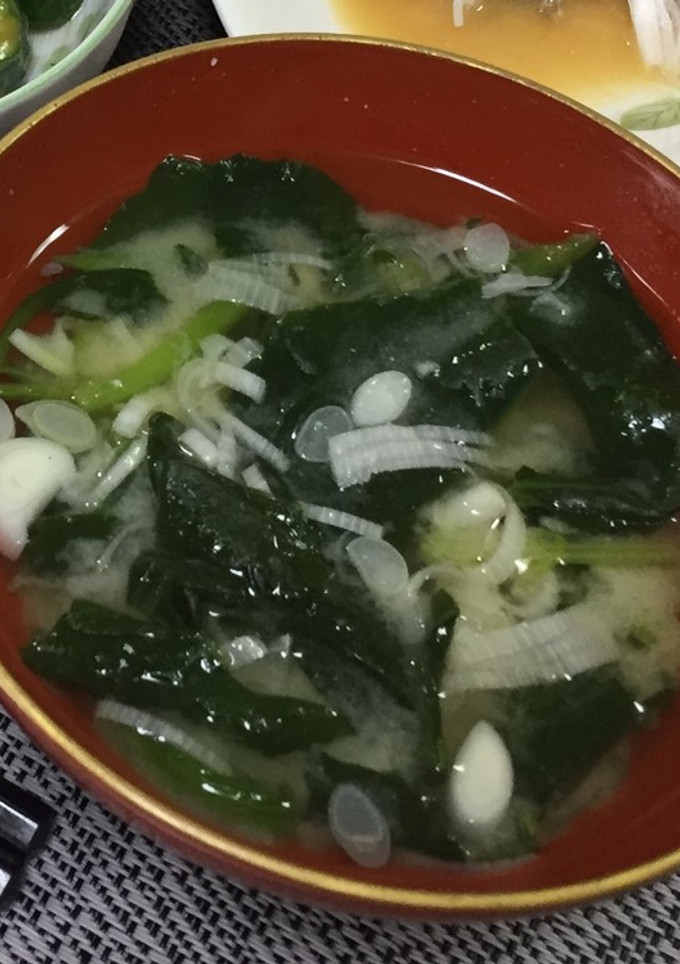 簡単に鉄分補給♪ほうれん草の味噌汁-レシピのメイン写真
