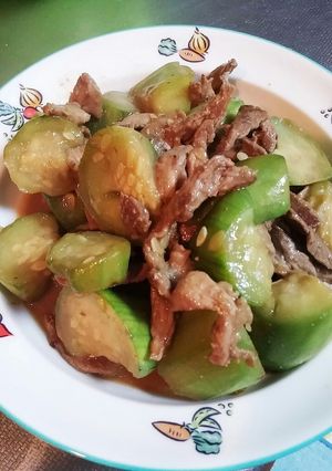 沖縄！豚肉とナベラー(ヘチマ)の味噌炒め-レシピのメイン写真
