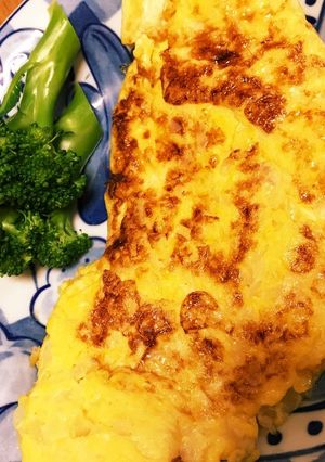 おかずにお弁当に☆玉ねぎの塩味オムレツ-レシピのメイン写真