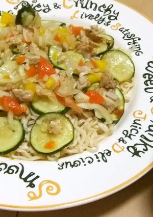ズッキーニと玉ねぎの冷やし夏麺-レシピのメイン写真