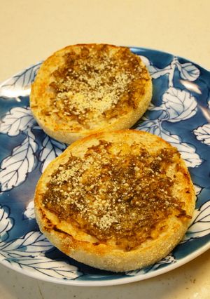 刻み昆布味噌＆粉チーズのオープンサンド-レシピのメイン写真