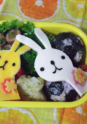 うさぎピースキャラ弁-レシピのメイン写真