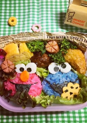 キャラ弁 エルモもクッキーモンスター-レシピのメイン写真