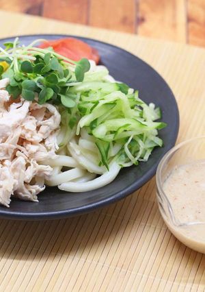 手作りごまだれで、サラダうどん-レシピのメイン写真