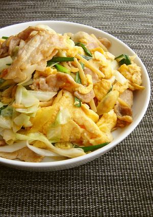 玉子と豚肉、いろいろ野菜のオイ醤油炒め。-レシピのメイン写真