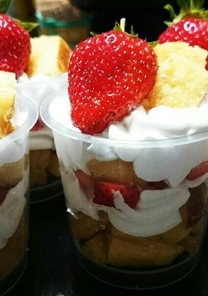 いちごのカップケーキ(ホットケーキ使用)-レシピのメイン写真