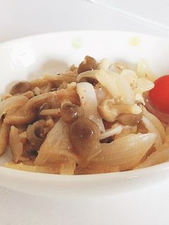 シメジと玉葱のたらこ和え:-)-レシピのメイン写真