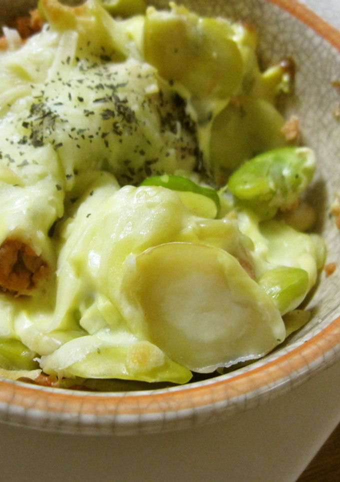 そら豆と鮭のチーズ焼き-レシピのメイン写真