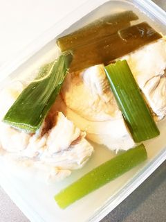 簡単しっとり!鳥胸肉で茹で鳥-レシピのメイン写真