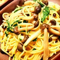 รูปของ シメジと水菜の和風パスタ