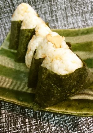バター焼き鮭のおにぎり-レシピのメイン写真