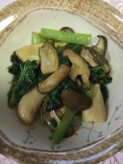簡単♪エリンギと小松菜のバター炒め-レシピのメイン写真