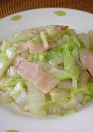 白菜とベーコンのバターしょう油炒め-レシピのメイン写真